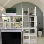 Loft 13 アパート